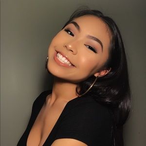 Meet your Posher, Tina